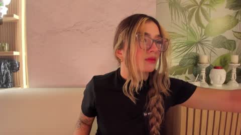 Ari online show from 11-09-25, 03:05