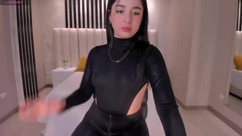 ARIANA MONROE online show from 09-10-25, 02:55