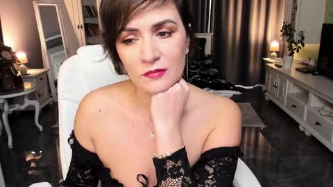 Ana online show from 11-08-25, 12:16