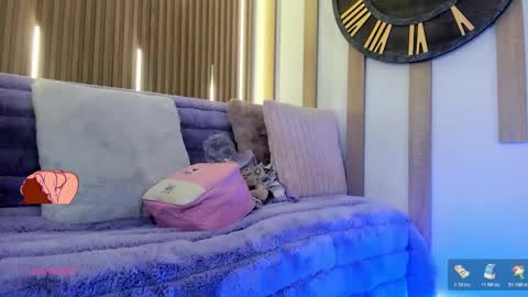 Ari  online show from 11-19-25, 01:22