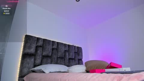 Snapshot of arianna_0 chatting on 02-26-26, 12:48 arianna_0 online show from 02-26-26, 12:48