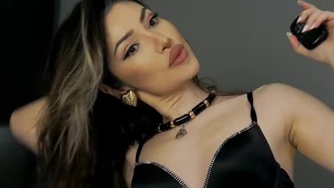 Snapshot of arianna_moonx chatting on 11-04-25, 10:42 arianna_moonx online show from 11-04-25, 10:42