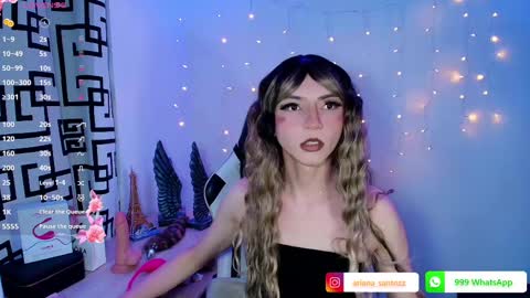 Snapshot of arianna_myers chatting on 01-07-25, 06:27 online show from 01-07-25, 06:27