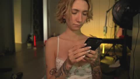 Snapshot of arianna_richi chatting on 03-02-25, 08:59 Olivka online show from 03-02-25, 08:59