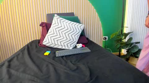 Arianna online show from 10-18-25, 07:31