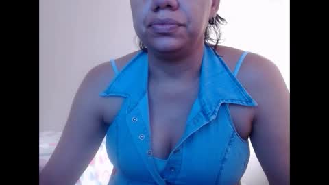 ariannaloovel online show from 03-06-25, 05:11