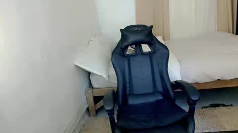 Arie online show from 03-14-26, 09:37