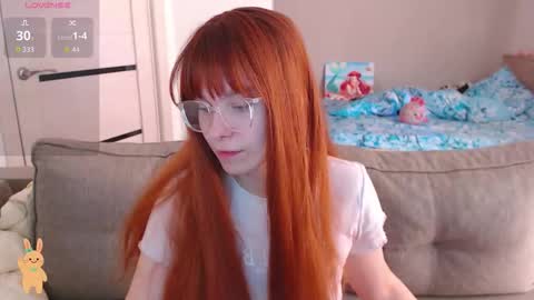 Ariel Donovan online show from 11-26-25, 02:18