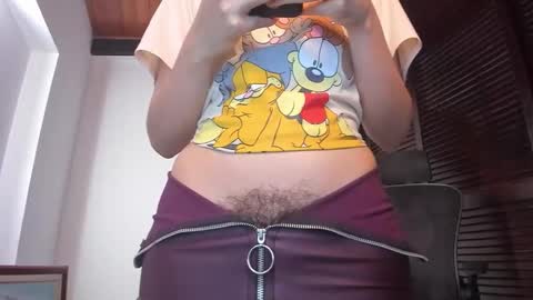 Snapshot of ariel_pinkdiamond chatting on 10-10-25, 07:13 Ariel Pink Diamond online show from 10-10-25, 07:13