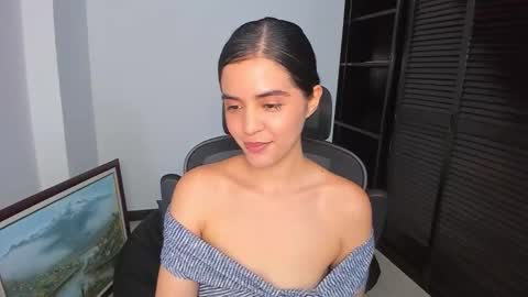 Snapshot of ariel_pinkdiamond chatting on 11-02-25, 12:24 Ariel Pink Diamond online show from 11-02-25, 12:24