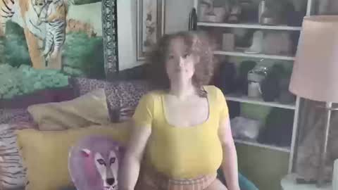 Arielle Ari online show from 10-15-25, 05:24