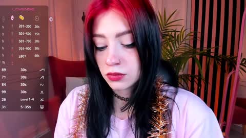 Snapshot of arielabradberry chatting on 12-22-24, 10:38 Ariel online show from 12-22-24, 10:38