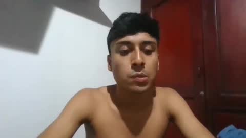 Snapshot of arielaritz chatting on 10-15-25, 02:11 arielaritz online show from 10-15-25, 02:11