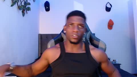 Snapshot of arielbronwxxx chatting on 02-02-25, 02:27 chris online show from 02-02-25, 02:27