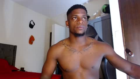 Snapshot of arielbronwxxx chatting on 02-02-25, 02:24 chris online show from 02-02-25, 02:24