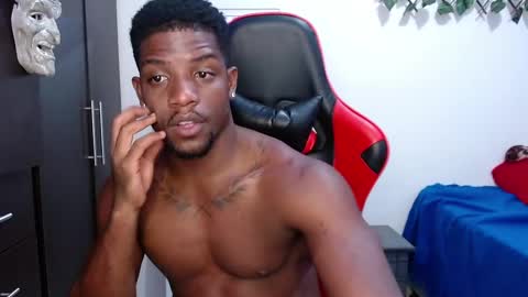 Snapshot of arielbronwxxx chatting on 03-07-25, 05:28 chris online show from 03-07-25, 05:28