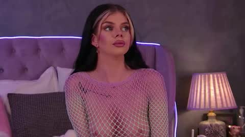 Ariell online show from 10-08-25, 05:21