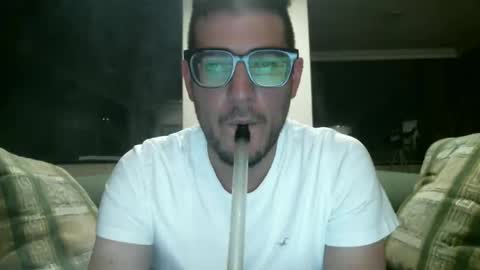 Snapshot of arielsinho chatting on 10-25-25, 05:15 Anon online show from 10-25-25, 05:15