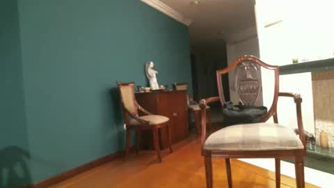 Snapshot of arielsinho chatting on 11-12-25, 12:00 Anon online show from 11-12-25, 12:00