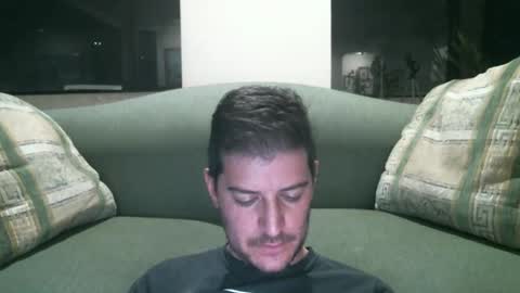 Snapshot of arielsinho chatting on 11-25-25, 05:18 Anon online show from 11-25-25, 05:18