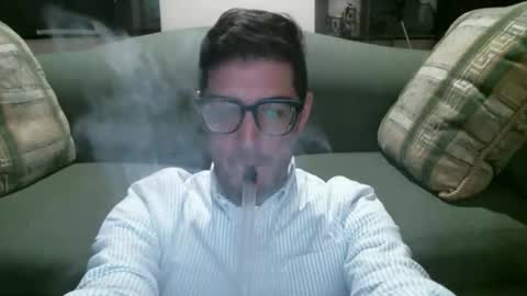 Snapshot of arielsinho chatting on 02-14-26, 05:48 Anon online show from 02-14-26, 05:48