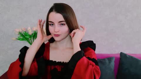 arielstonks_lovee online show from 11-11-25, 04:01