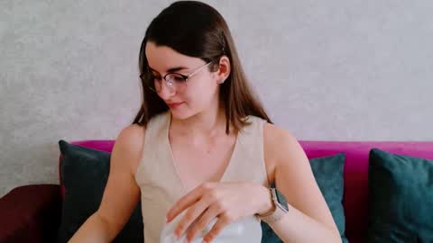 Snapshot of arielstonks_lovee chatting on 12-04-25, 06:23 arielstonks_lovee online show from 12-04-25, 06:23