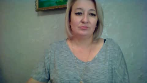 ArielXLoveresss online show from 10-17-25, 01:14