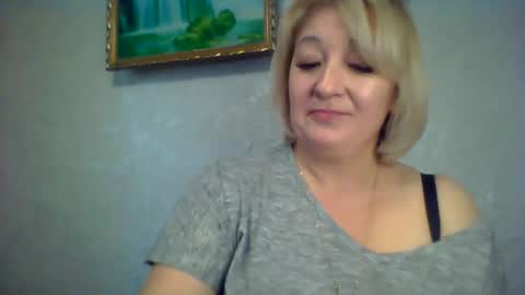 ArielXLoveresss online show from 10-31-25, 08:37