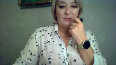 ArielXLoveresss online show from 11-10-25, 10:42