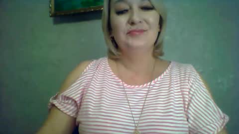 ArielXLoveresss online show from 11-13-25, 09:03