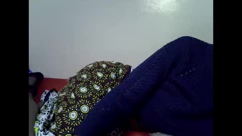 Snapshot of aries_eve chatting on 11-23-25, 11:43 aries_eve online show from 11-23-25, 11:43