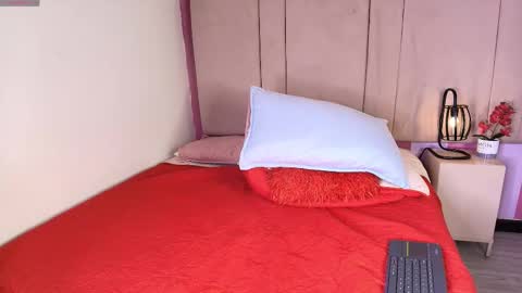 Snapshot of ariia_sweett chatting on 02-14-26, 04:26 Ariia sweett online show from 02-14-26, 04:26