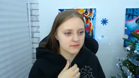 arinabelle online show from 12-18-25, 12:49