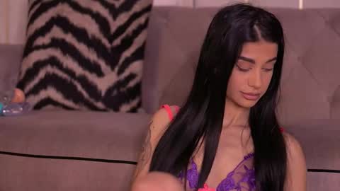 Arina online show from 11-14-25, 06:39