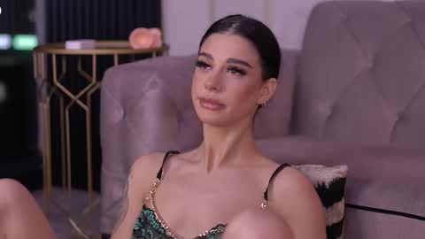 Arina online show from 12-18-25, 06:14