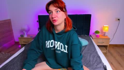 Ari online show from 10-07-25, 01:47