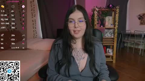 Snapshot of arizonaa_muse chatting on 02-12-26, 07:47 Astrid online show from 02-12-26, 07:47