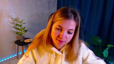 Arlana online show from 10-11-25, 01:38