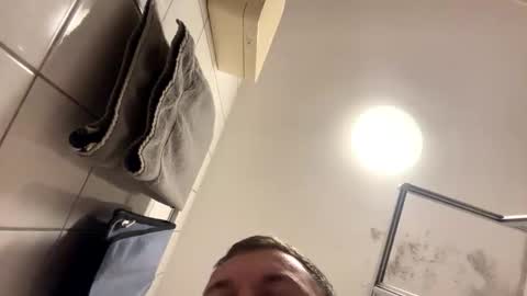 armyskater32 online show from 12-18-25, 10:27