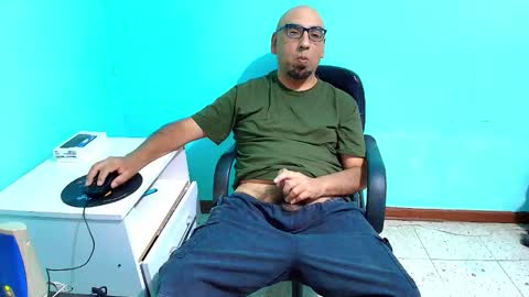 arnelux72 online show from 11-25-25, 05:51