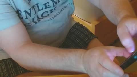 Snapshot of arnie12 chatting on 12-07-24, 10:28 Arnie online show from 12-07-24, 10:28