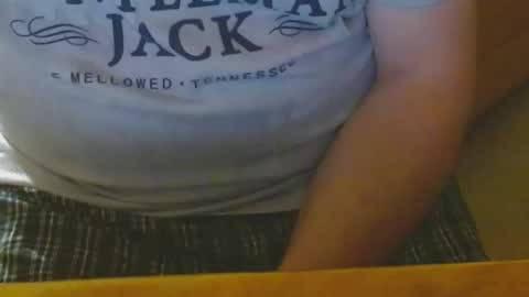 Snapshot of arnie12 chatting on 12-24-24, 11:28 Arnie online show from 12-24-24, 11:28