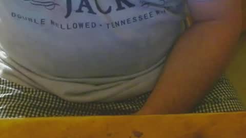 Snapshot of arnie12 chatting on 02-09-25, 11:25 Arnie online show from 02-09-25, 11:25