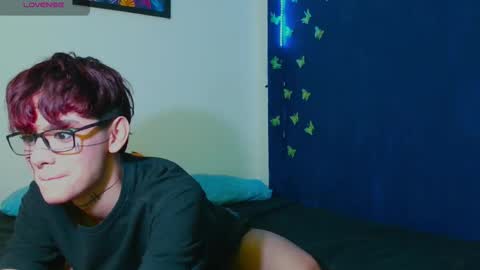 Snapshot of arnold_laurent chatting on 10-24-25, 11:17 Arnold online show from 10-24-25, 11:17