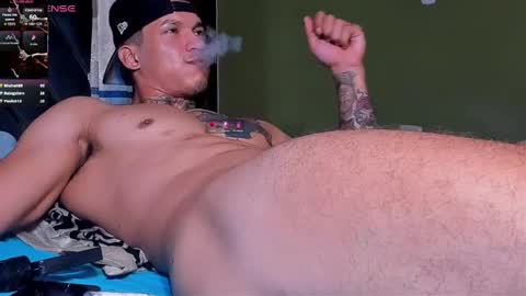 Snapshot of arnold_sexy_hot98 chatting on 11-20-25, 04:51 arnold sexy hot98 online show from 11-20-25, 04:51