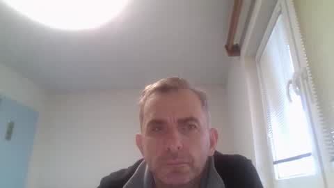 Snapshot of aromannn chatting on 11-25-25, 10:15 aromannn online show from 11-25-25, 10:15