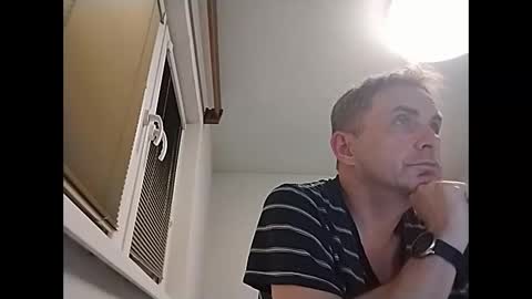 Snapshot of aromannn chatting on 03-14-26, 08:36 aromannn online show from 03-14-26, 08:36