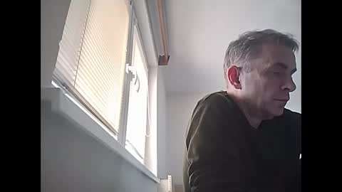 Snapshot of aromannn chatting on 03-18-26, 09:34 aromannn online show from 03-18-26, 09:34