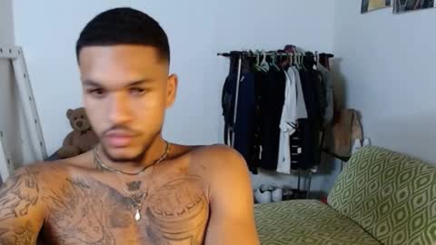 Snapshot of aron_7 chatting on 12-22-24, 07:22 aron_7 online show from 12-22-24, 07:22